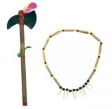 Indiánský náhrdelník a tomahawk nebo oštěp